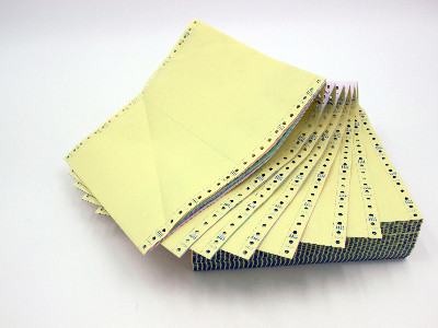 无碳复写纸会显色吗？显色的原理是什么，有哪些特点？