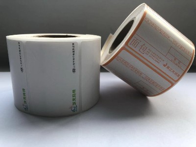 不干胶标签这样使用光油，效果超乎你想象。